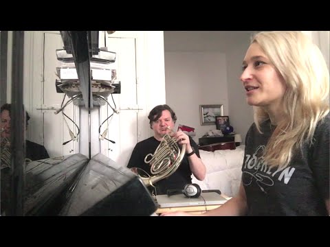 Maria Neckam: "Keep Looking" (NPR Tiny Desk 2016)