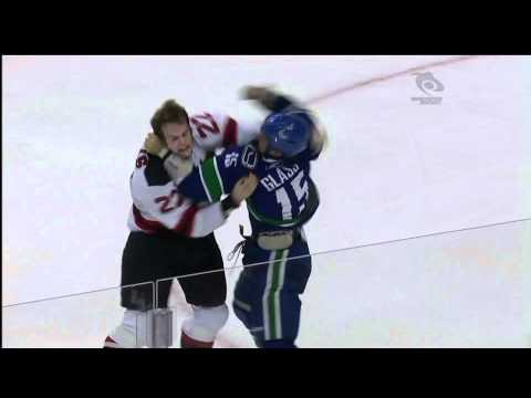 Canucks Vs Devils - Tanner Glass Vs Brad Mills - 11.01.10 - HD