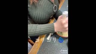 【おっぱい】 胸チラ 爆乳・巨乳を召し上がれ！ tiktok #Shorts