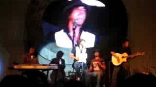 Movin&#39; On - Elliot Yamin