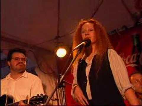 Neca Falk-Dravski most, Live