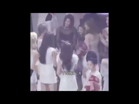 TWICE & ITZY Interaction at Seoul Music Awards 2020