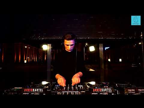 The Blue Oyster: Matematyk / 24.04 / 20 - 21