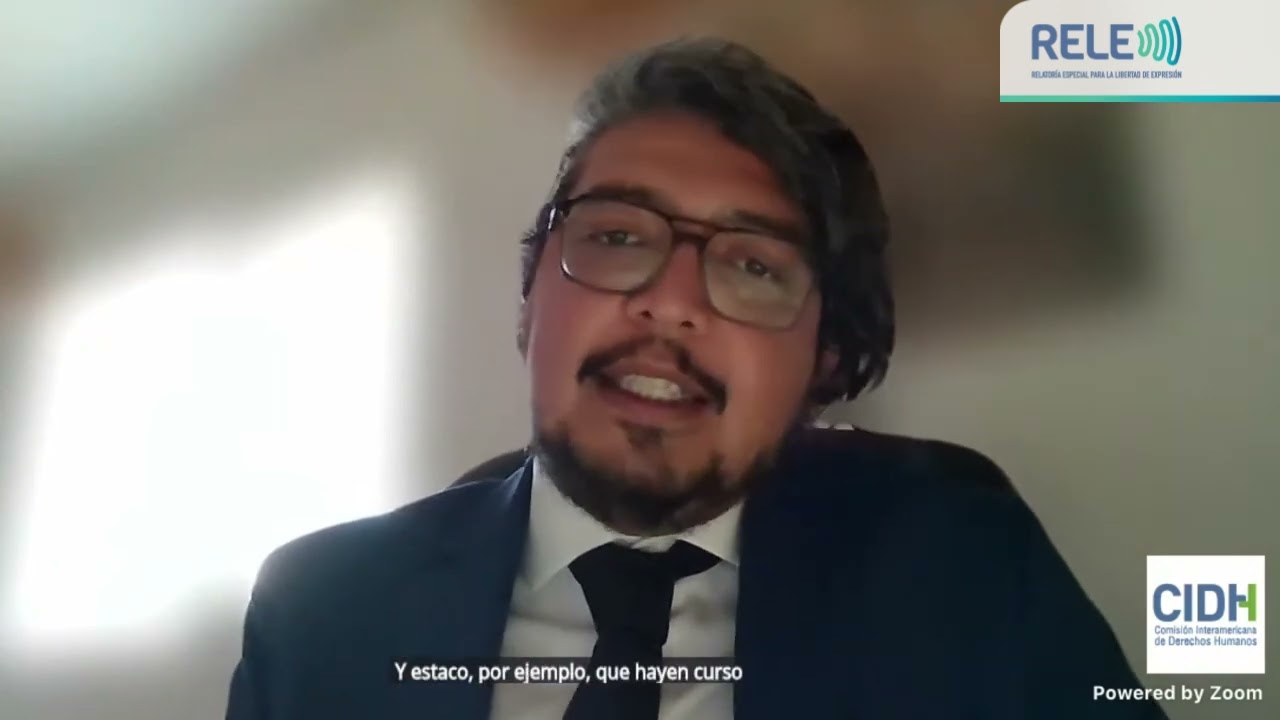 Relator Vaca en VIII Foro Interamericano
