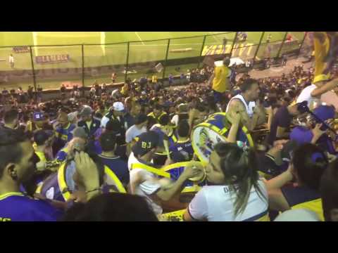 "La 12 tocando post partido (la bicicleta-Duele el corazón)" Barra: La 12 • Club: Boca Juniors