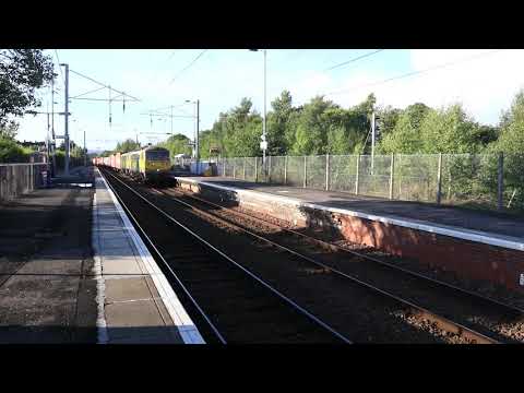86637 and 86622 at Coatbridge central