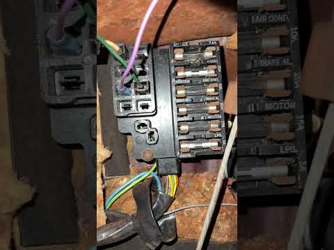 EASIEST Way to Find BATTERY Draw in an Old Car