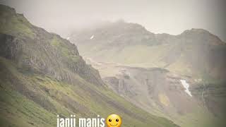 Download lagu Mahligai air mata mp3 Download lagu Mahligai air mata mp3