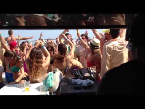 Jonathan Ulysses @ Pukka Up. IBIZA boat party