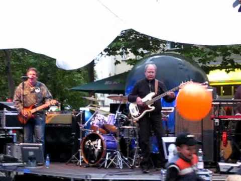 Roque4 - I feel fine (live Leon Jessel-Platz Sommerfest 18. 9. 2010)