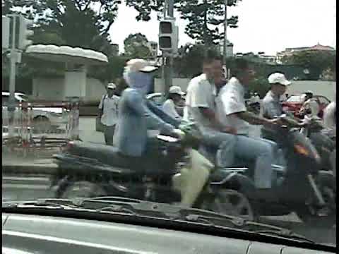 Những con đường Sài Gòn (2004)