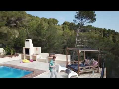 Ibiza - Flying around Villa Cayman