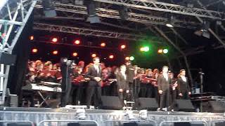 BLAKE &amp; In Choir sing Nessun Dorma in Victoria Park, Haywards Heath 10.07.11