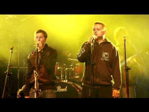 Fast Food Orchestra - King Of The Corner (live at Breznice 2010)