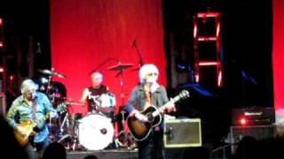Mott The Hoople &quot;Ballad Of Mott The Hoople&quot; (live @ Hammersmith Apollo)