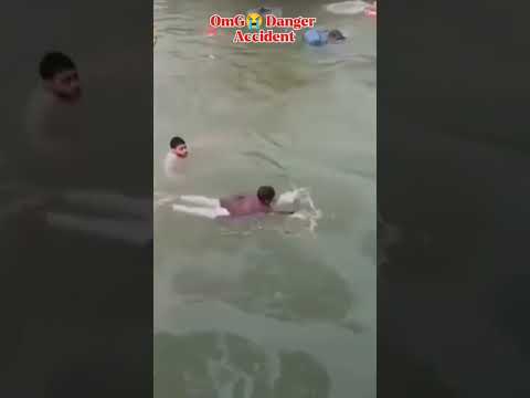 बंङगलादेशको पद्ध्मा नदिमा बस खस्दा २३ को मृत्यु, ११ पौडेर बाँच्न सफल ।  #urjasanchar