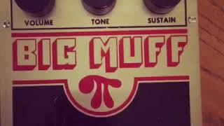 Video thumbnail for Video demo: vintage Electro-Harmonix opamp ‘tone bypass’ Big Muff by Alchemy Audio