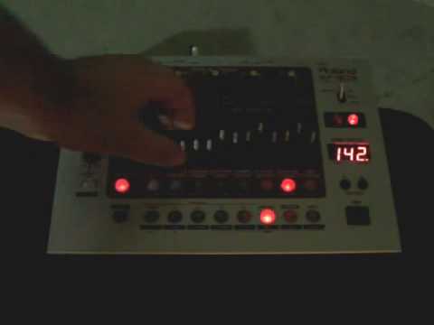 Roland ef303 tb303 Bassline emulation mode for ACID bass lines ef-303
