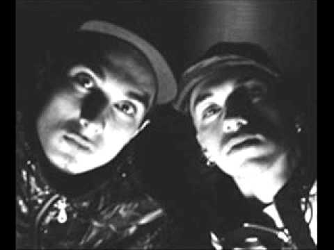 Prim & Atila - Образование