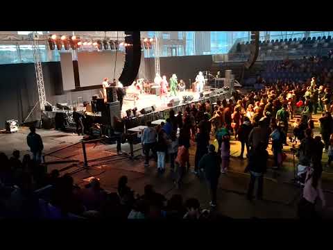 Sopaipillas con mostaza: Sinergia Kids y Tía Pucherito en el Polideportivo de Puerto Natales