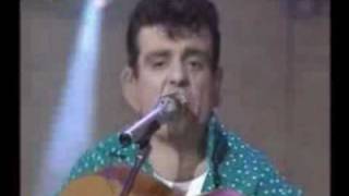 Martes Y Trece - Gabinete Caligari - La Culpa Fue Del Cha Cha Cha