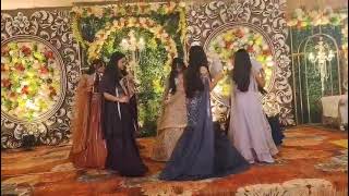 Download lagu Humne suna hai dance by bride's cousin's sisters 💃💕🎵✨ #dance mp3 Download lagu Humne suna hai dance by bride's cousin's sisters 💃💕🎵✨ #dance mp3