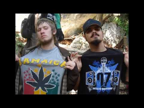 Bela & Snow  - Parodiss (2005)