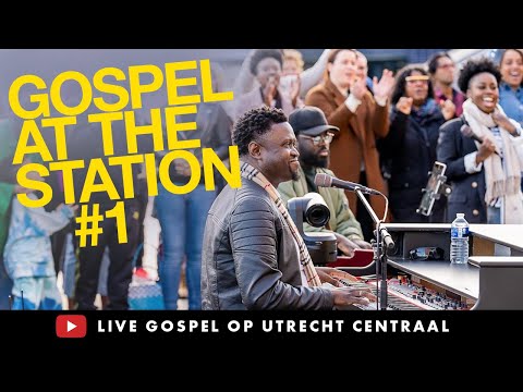Live worship GOSPEL AT THE STATION #1 - Presence Choir op Utrecht CS Centraal Station