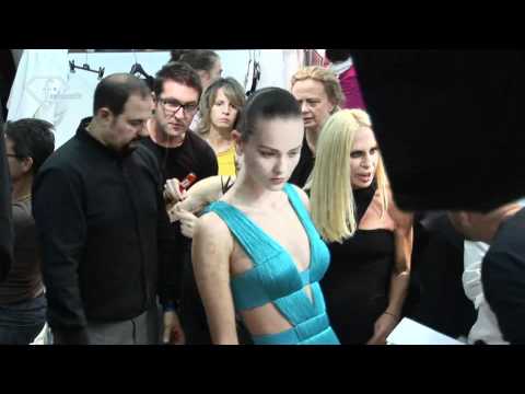 fashiontv | FTV.com - MILAN FW S/S 2011 - VERSACE DESIGNER AT WORK