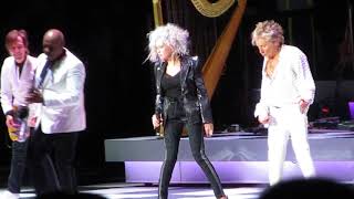 Rod Stewart &quot;It Takes Two&quot; with Cyndi Lauper. Toronto, Canada 2018