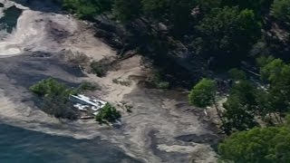 Giant sinkhole opens up on Australia beach
