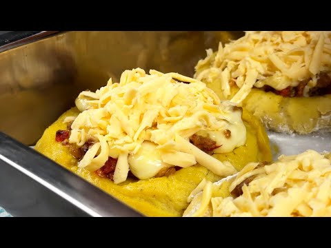 Potato nests with meat, vegetables and cheese