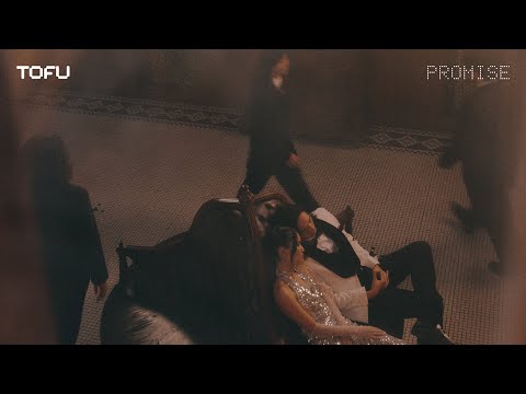 SMALLROOM and T O F U