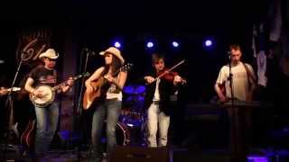 BlueGround &amp; Klára - I&#39;m Gonna Take That Mountain / cover Reba McEntire