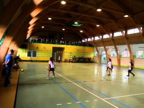 Halowka dziewcząt w piłce nożnej  7.12.2011 Złotowo