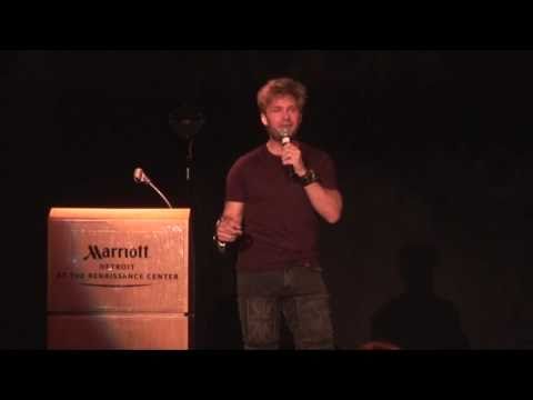 Youmacon 2010 Part 8 - OP Ceremonies Vic Mignogna