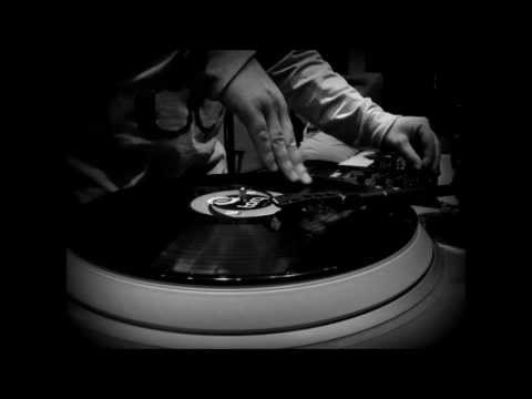 16. Węglo x Puszkin NTS  feat Żusto, Pluto, Pejdżer - Poruszamy Ziemie (prod. Żusto) - Bonus track