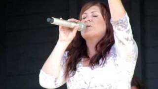 Jo Dee Messina  Get Up Again 09 06 09 Chatham, NY