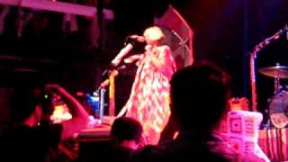 Sia - Big Girl, Little Girl (w/ my umbrella!) live at Terminal 5, NYC on 06.05.10 [03/19]