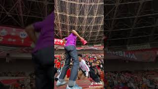 Download lagu syalalala oo Persija syalalala oo Persija syalalala oo Persija!! mp3