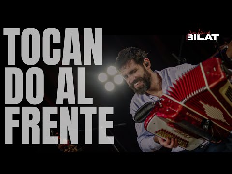 Tocando al Frente (En vivo)