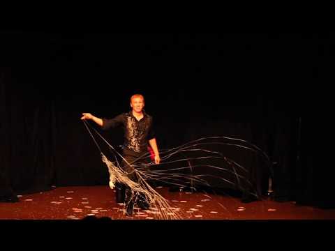 The Magic of Elliott Hunter video.