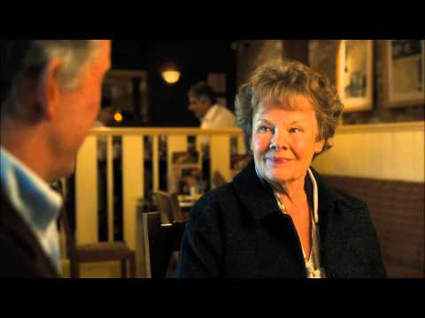 Philomena (Clip 'Page Turner')