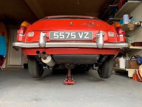 1969 MGB GT Rolling Restoration - Rear Suspension (Part 3) Finished!!!