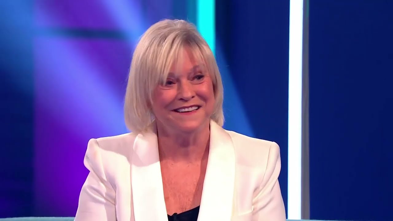 An emotional Sue Barker wins the Lifetime Achievement Award | Action Woman Awards 2022