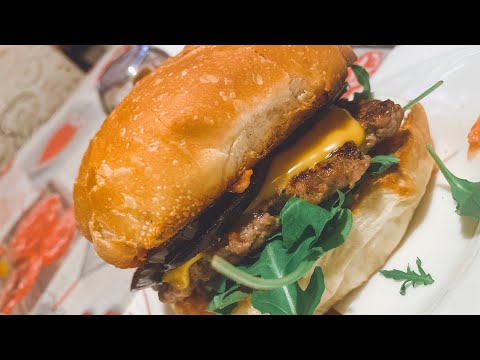 Panino ispirato ad una ricetta dello chef Cannavacciulo Ep.1 - melanzane / gorgonzola / hamburger