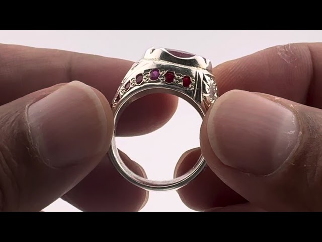 خاتم الياقوت الأفريقي