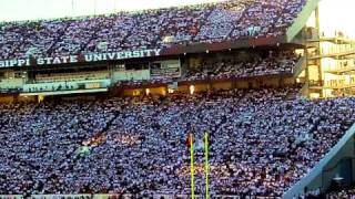 preview picture of video 'White Out Memphis Vs MSU Crowd Pan'