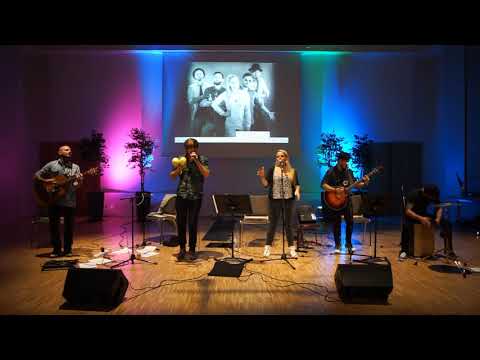 Trilhas & Clara Krum - La Flaca (Jarabe de Palo)