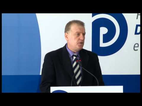 Shkarkimet në administratë, PD denoncon largimin e kreut të prokurimeve publike